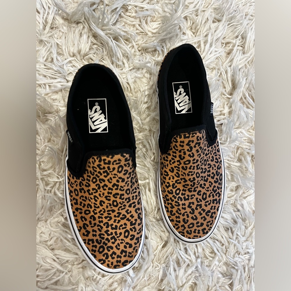 Women’s Vans leopard print slip ons size 8.5